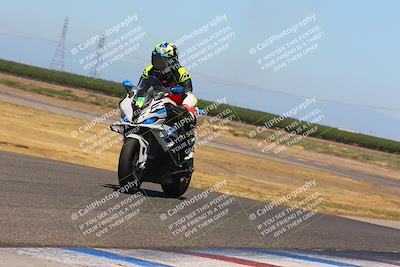 media/Jun-18-2023-Lets Ride (Sun) [[c6e4a777ea]]/C Group/240pm (Wheelie Bump)/